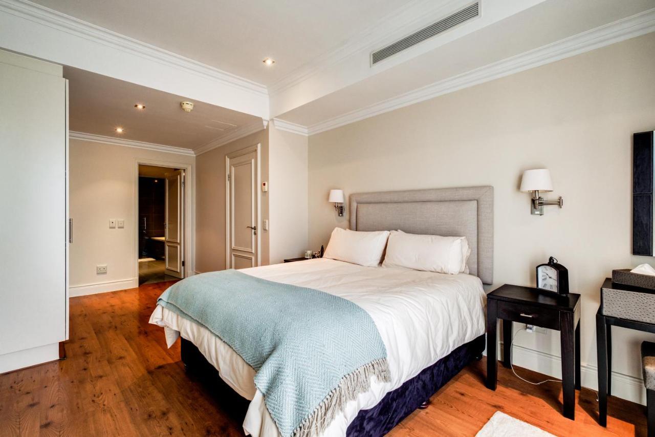 Cape Royale Apartment *