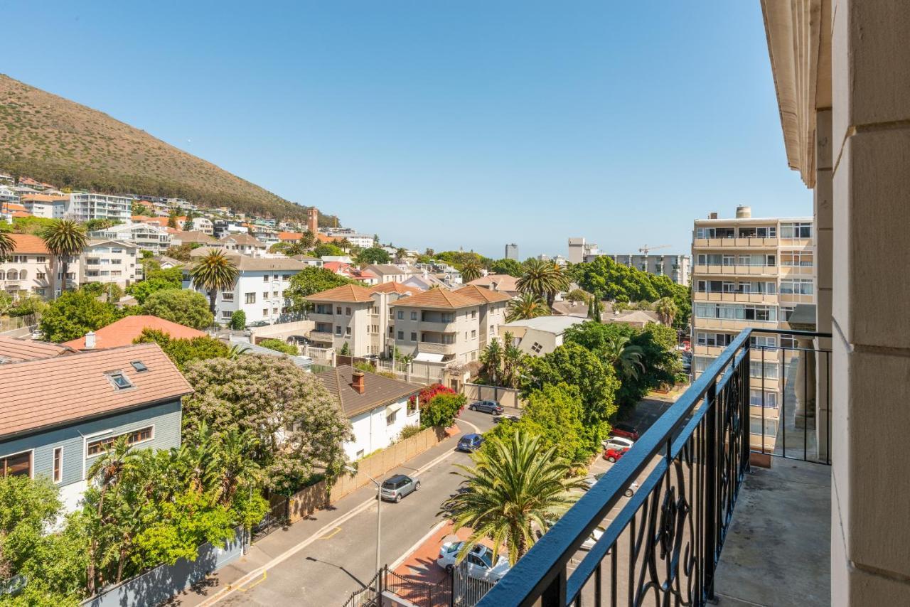 Cape Royale * Cape Town