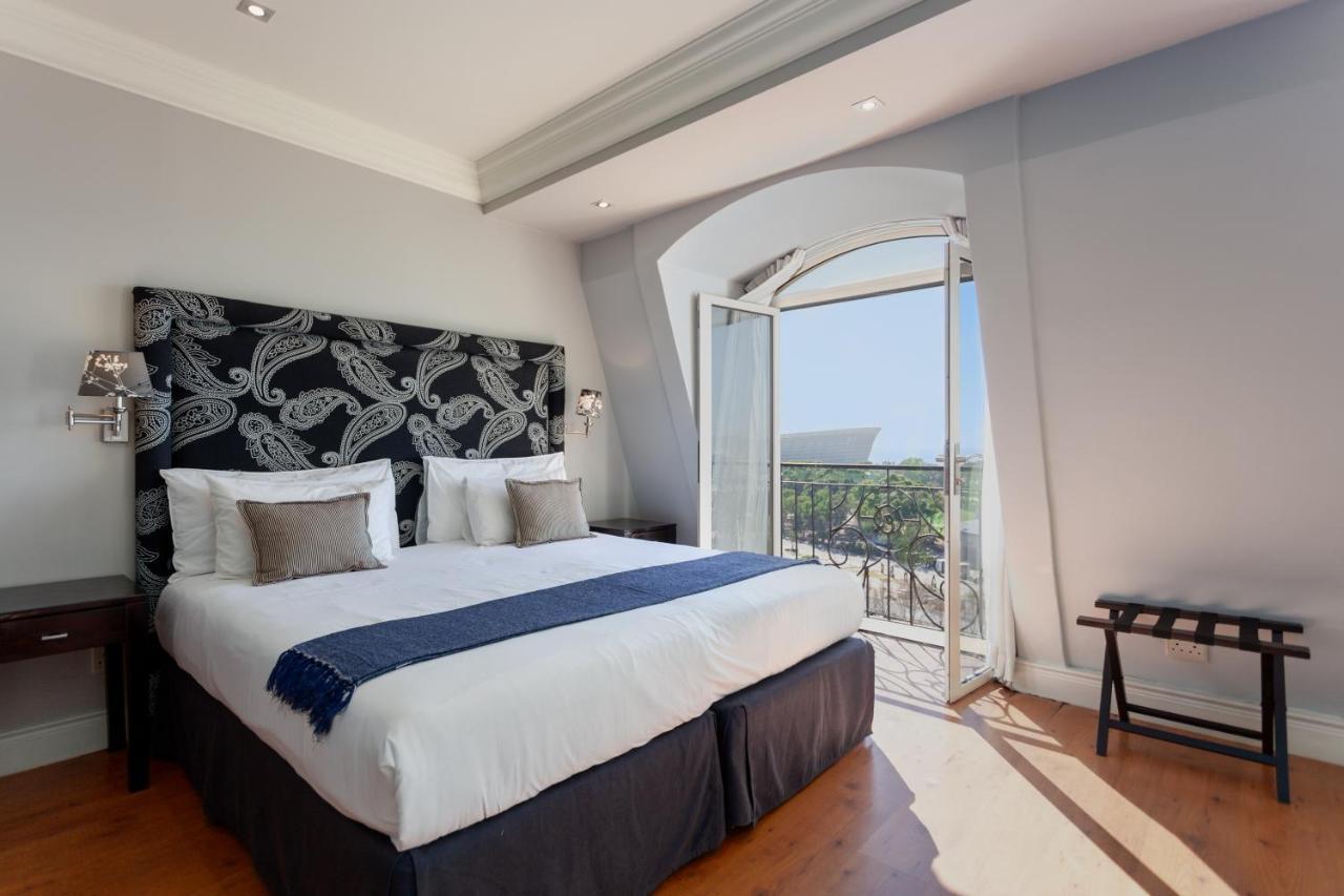 Cape Royale * Cape Town